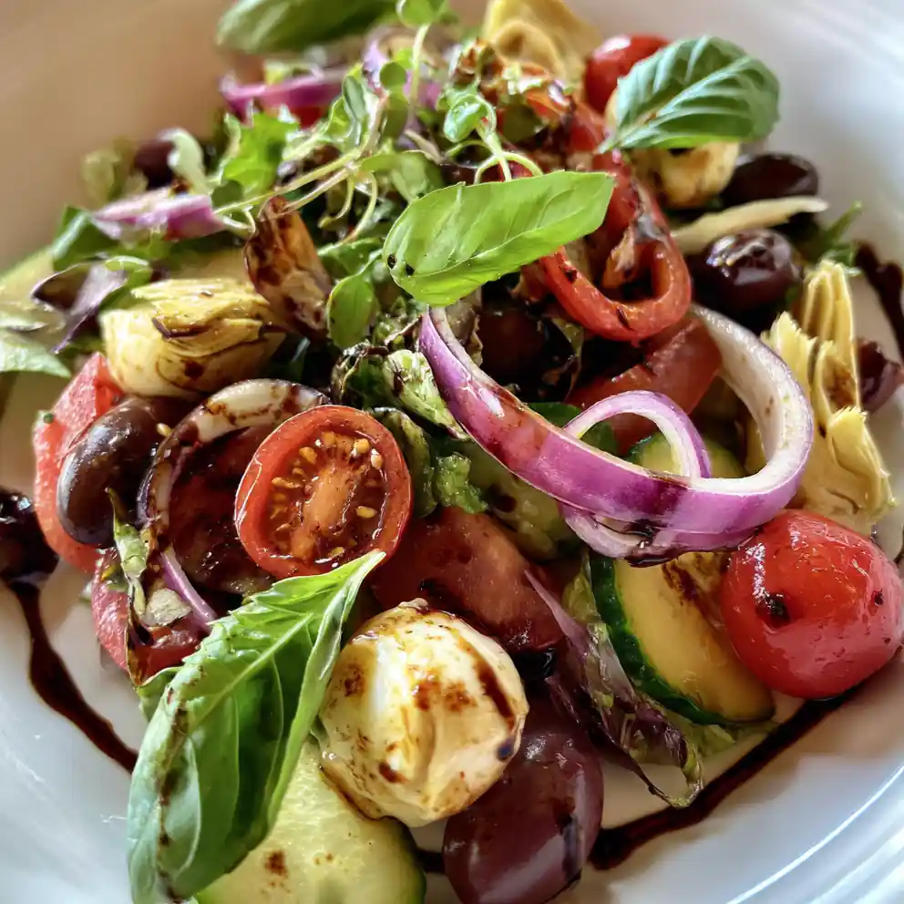 Fresh Italian Garden Salad 4 Fresh Italian Garden Salad