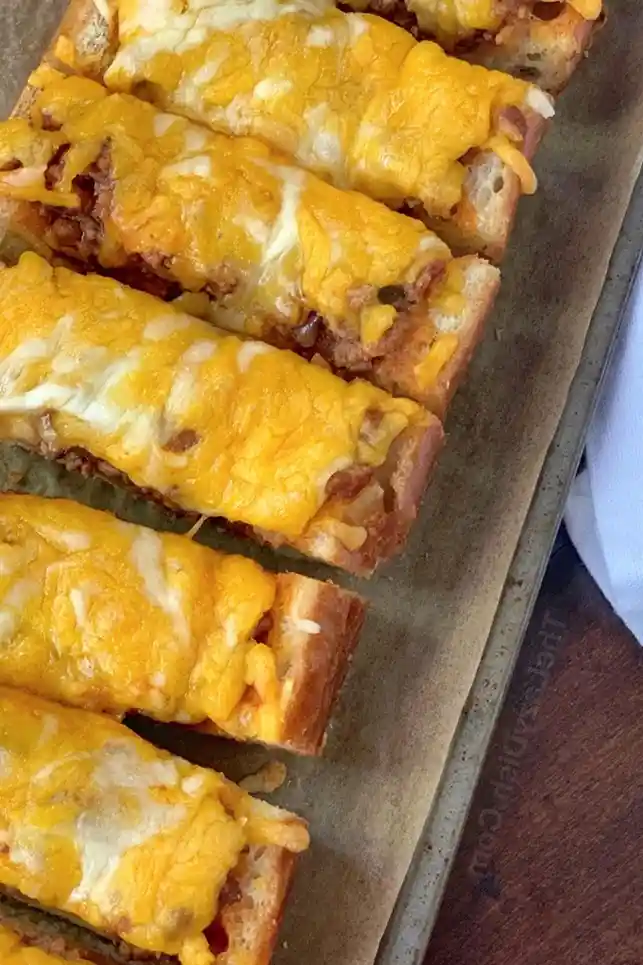 Sloppy Joe French Bread Pizza Slices