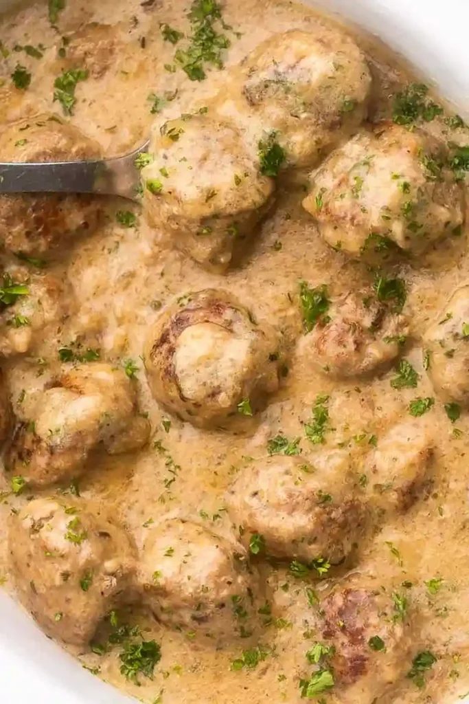 Slow Cooker Swedish Meatballs