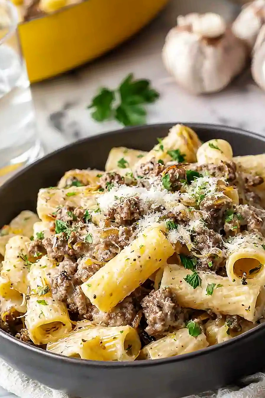 Creamy Ground Beef Alfredo Pasta 3 Recipe image