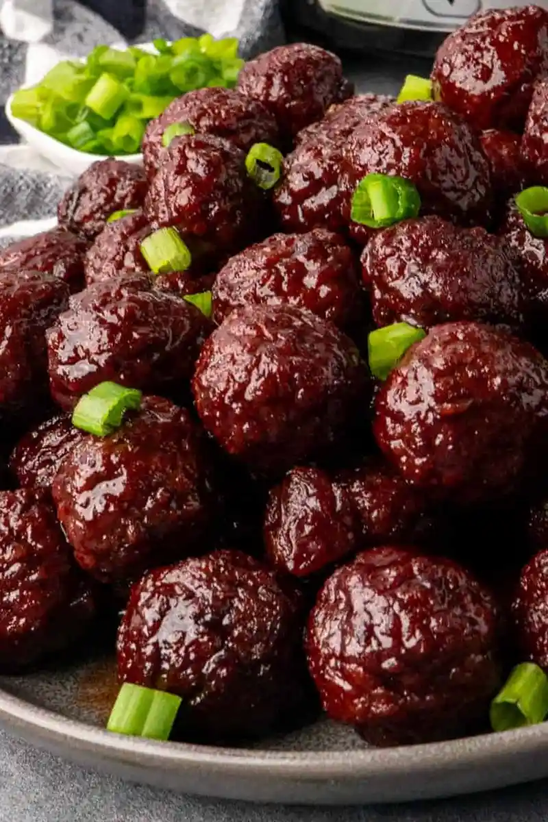 Crockpot Meatballs with Grape Jelly and Chili Sauce 3 Recipe image